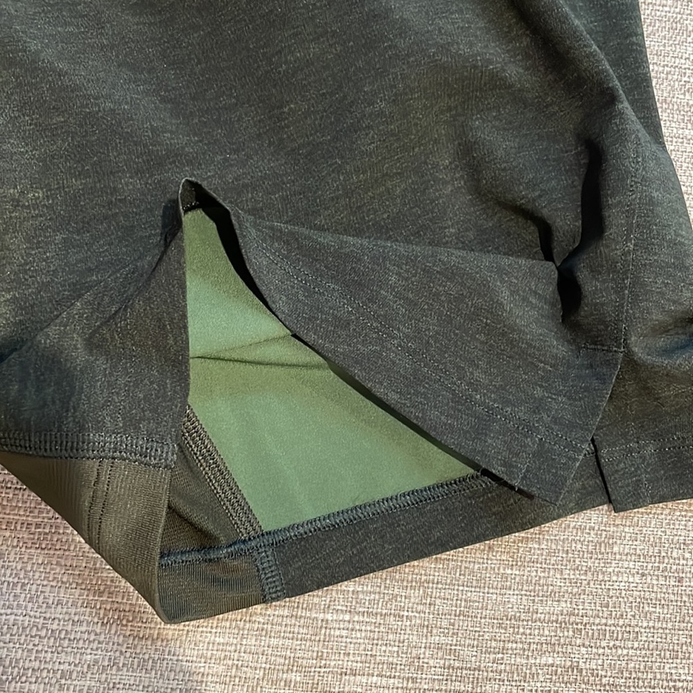 Lululemon Mens The Short linerless light weight size small - Picture 4 of 8